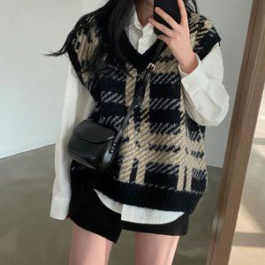 Houndstooth Sweater Vest